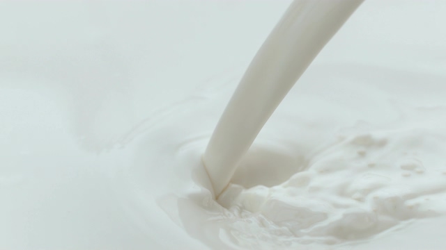 4K高清牛奶慢动作视频素材